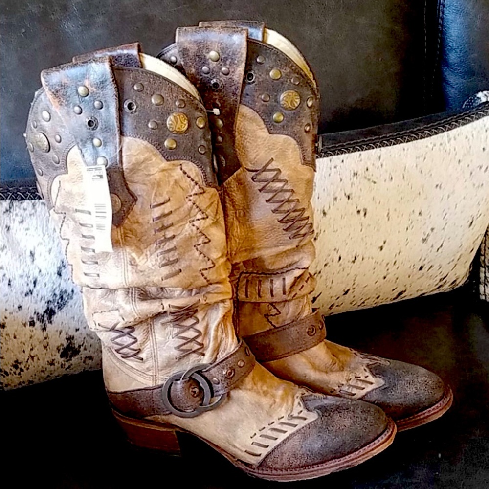 Corral boots 8.5
